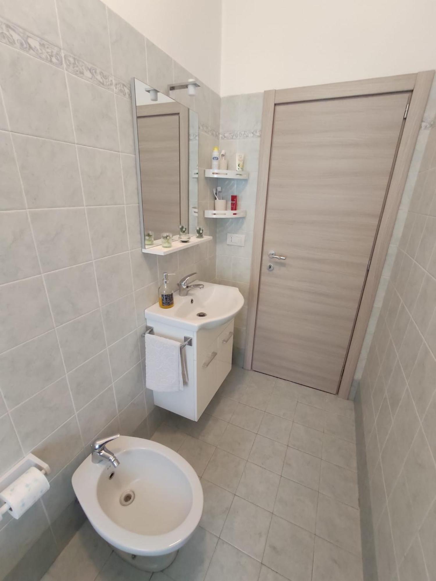Gli Scoiattoli Di Tolstoi Appartement Milaan Buitenkant foto